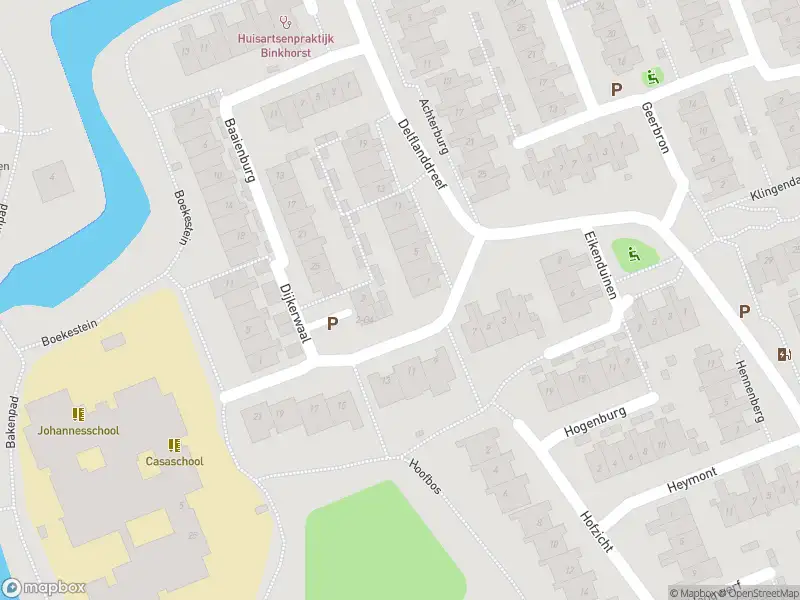 Ambulance met grote spoed naar de Driehuizen in Pijnacker