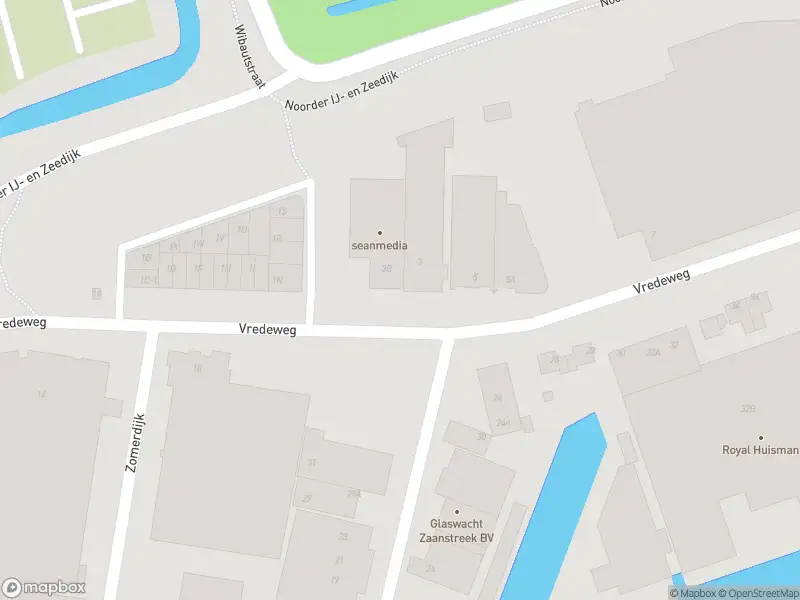 Brandweer met gepaste spoed naar de Vredeweg in Zaandam