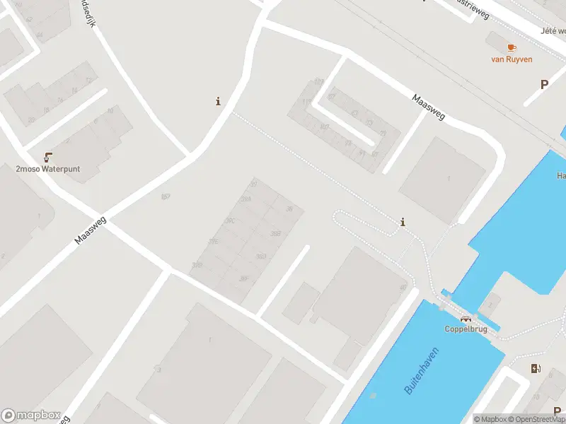 Ambulance met gepaste spoed naar de Maasweg in Maassluis