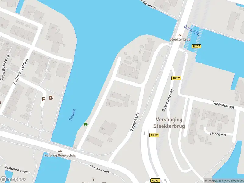 Ambulance met grote spoed naar de Gouwekade in Alphen aan den Rijn
