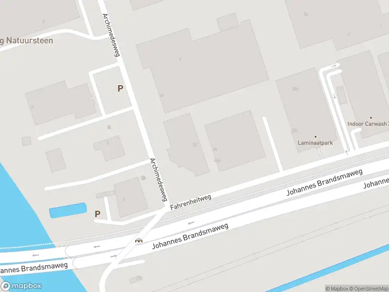 Brandweer met grote spoed naar de Archimedesweg in Leeuwarden vanwege waarnemen gaslucht
