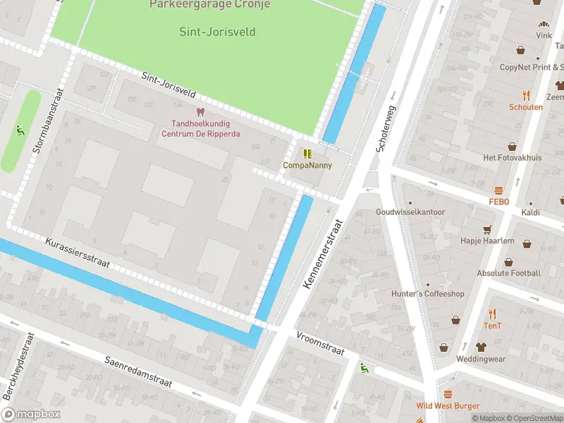 Ambulance met gepaste spoed naar de Lansiersstraat in Haarlem
