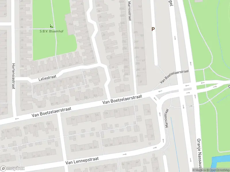 Ambulance met grote spoed naar de Hooftstraat in Alphen aan den Rijn