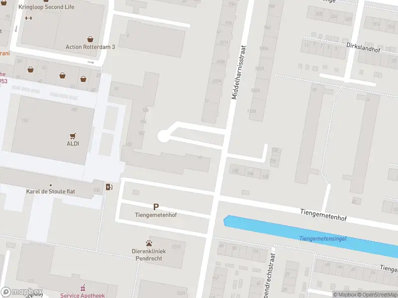 Ambulance met gepaste spoed naar de Middelharnisstraat in Rotterdam
