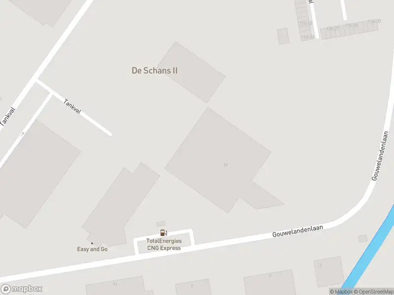 Brandweer met grote spoed naar de Gouwelandenlaan in Alphen aan den Rijn vanwege voertuigen te water