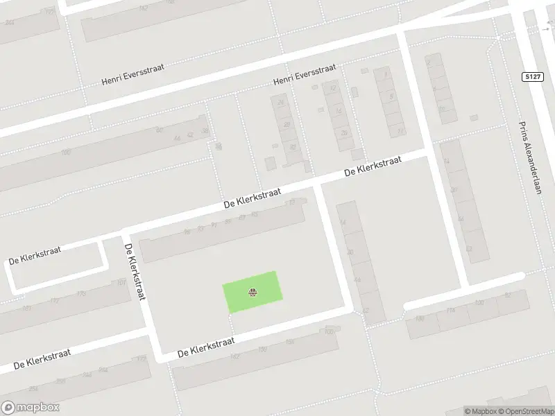 Ambulance met gepaste spoed naar de De Klerkstraat in Rotterdam