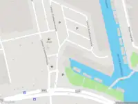 Ambulance met grote spoed naar de Centrale Groothandelsmarkt in Amsterdam