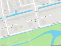 Ambulance met grote spoed naar de Pelikaansingel in Delft