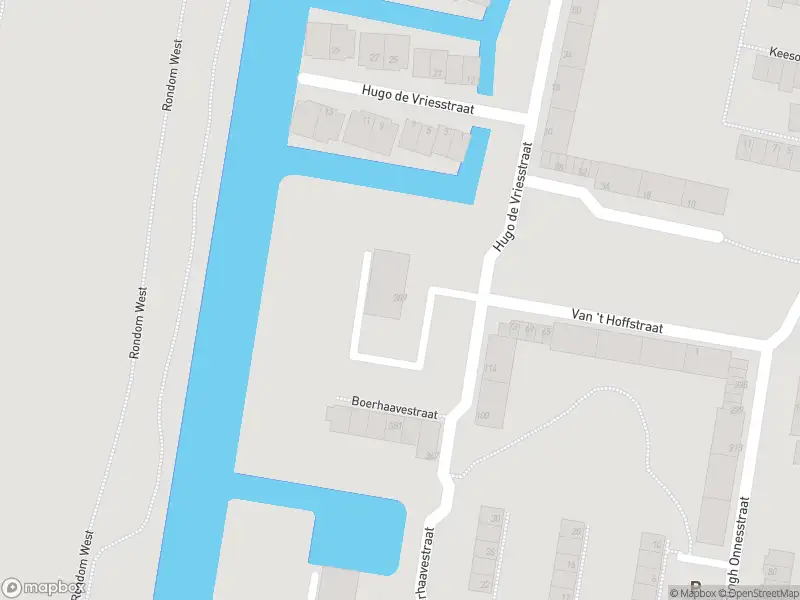 Ambulance met grote spoed naar de Boerhaavestraat in Vlaardingen