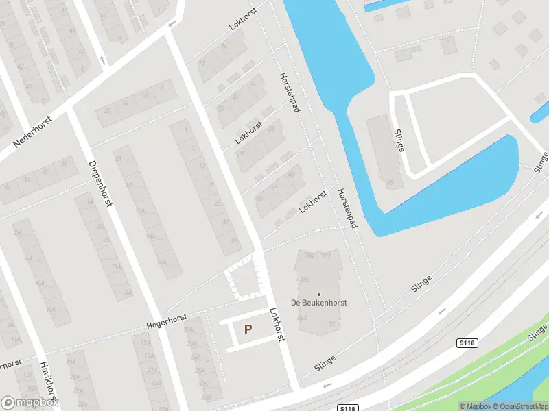 Ambulance met grote spoed naar de Lokhorst in Rotterdam