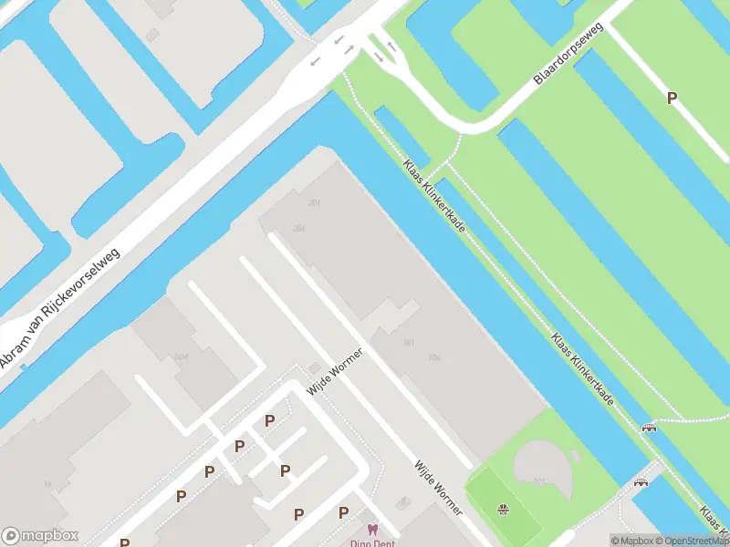 Ambulance met grote spoed naar de Wijde Wormer in Capelle aan den IJssel