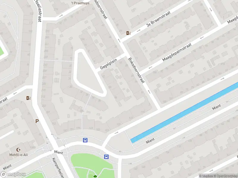 Ambulance met grote spoed naar de Gagelplein in 's-Gravenhage