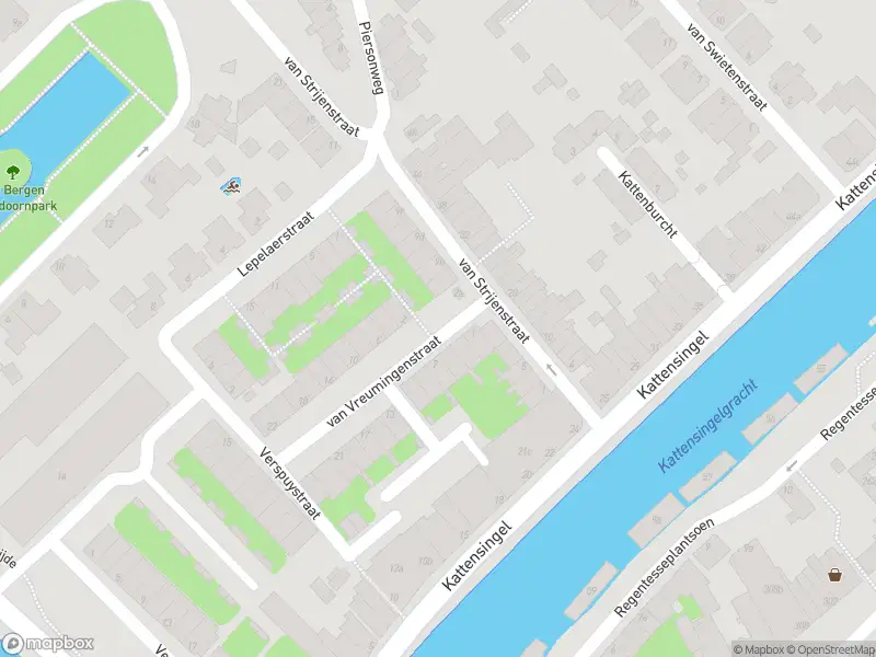 Ambulance met gepaste spoed naar de Van Vreumingenstraat in Gouda