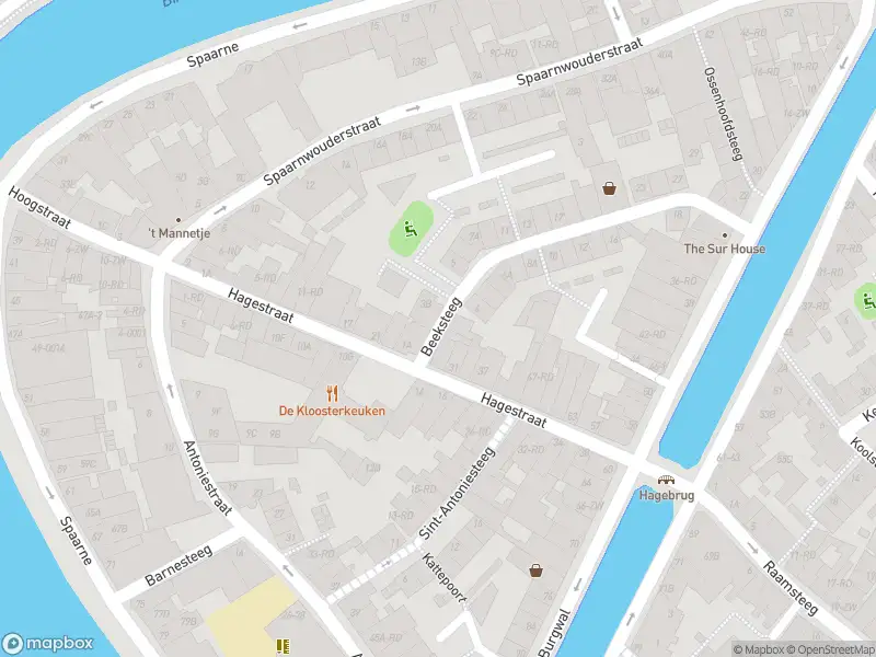 Ambulance met gepaste spoed naar de Beeksteeg in Haarlem