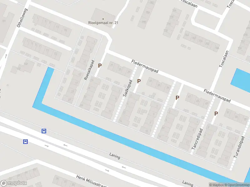 Ambulance met gepaste spoed naar de Sadkopad in Hoogvliet Rotterdam