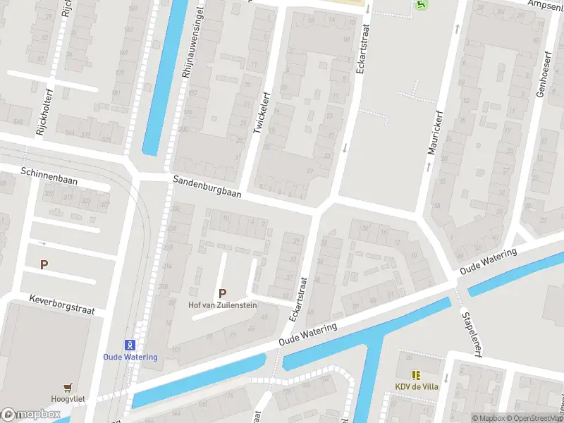Ambulance met grote spoed naar de Sandenburgbaan in Rotterdam