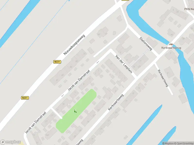 Brandweer met gepaste spoed naar de Jacob van Damstraat in Aarlanderveen