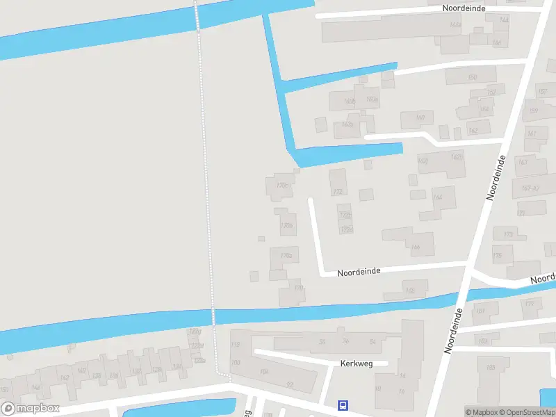 Ambulance met gepaste spoed naar de Sotaweg in Roelofarendsveen