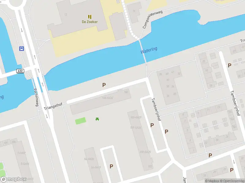 Ambulance met gepaste spoed naar de Leonard Bernsteinstraat in Zaandijk