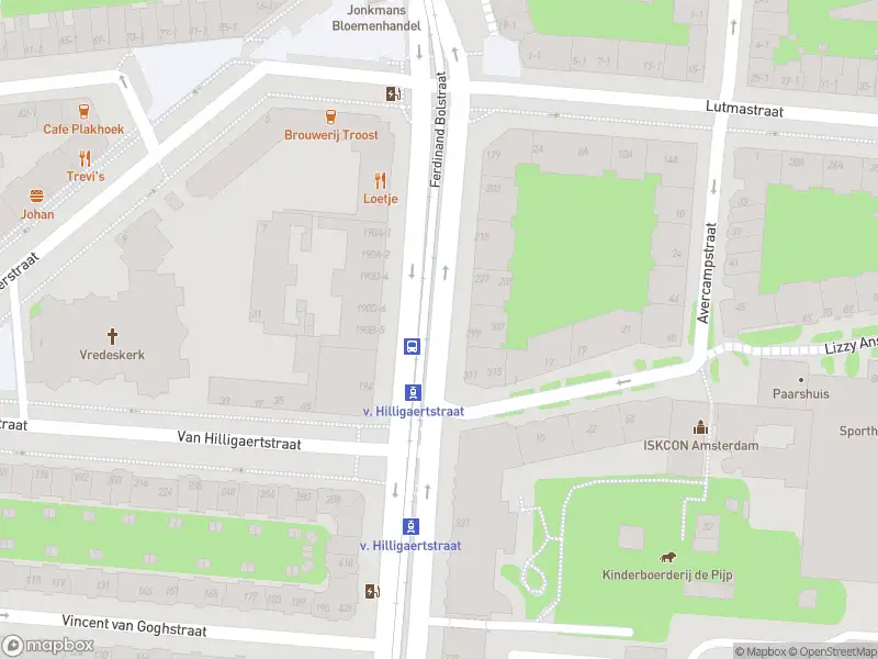 Ambulance met grote spoed naar de Volkerakstraat in Amsterdam