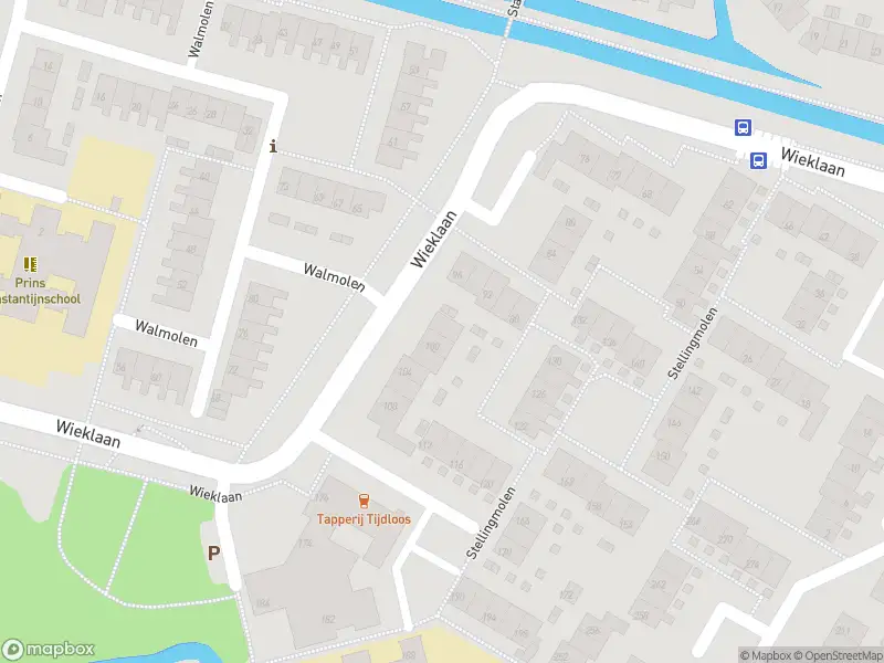Ambulance met gepaste spoed naar de Stellingmolen in Papendrecht