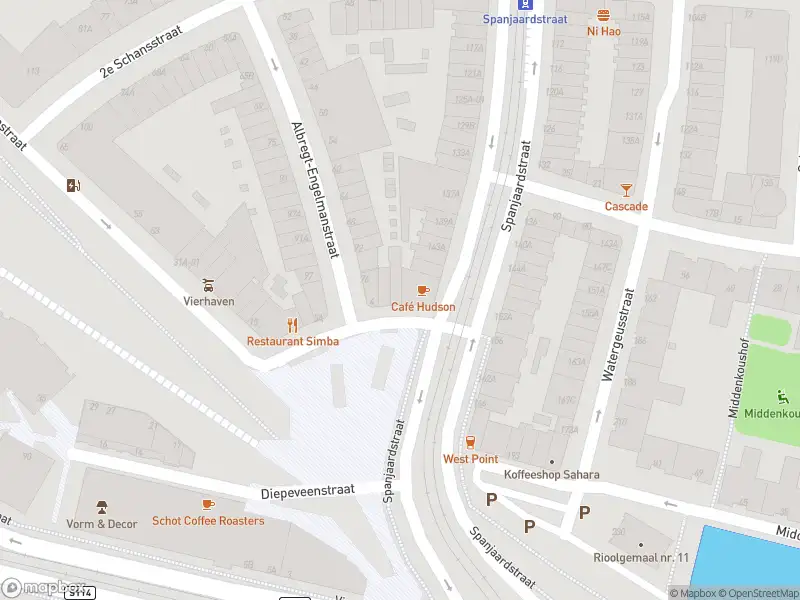 Ambulance met gepaste spoed naar de Hudsonplein in Rotterdam