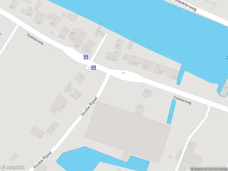 Ambulance met grote spoed naar de Steekterweg in Alphen aan den Rijn