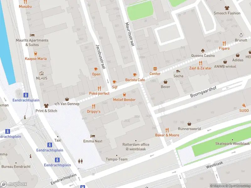 Ambulance met gepaste spoed naar de Oude Binnenweg in Rotterdam