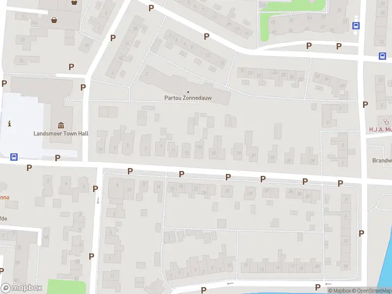 Ambulance met gepaste spoed naar de Dorpsstraat in Landsmeer