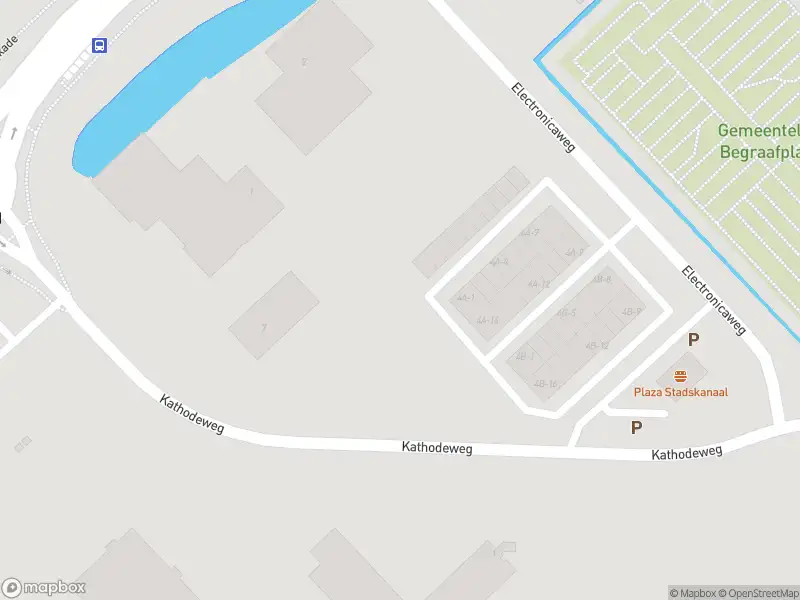 Brandweer met grote spoed naar de Kathodeweg in Stadskanaal vanwege gebouwbrand
