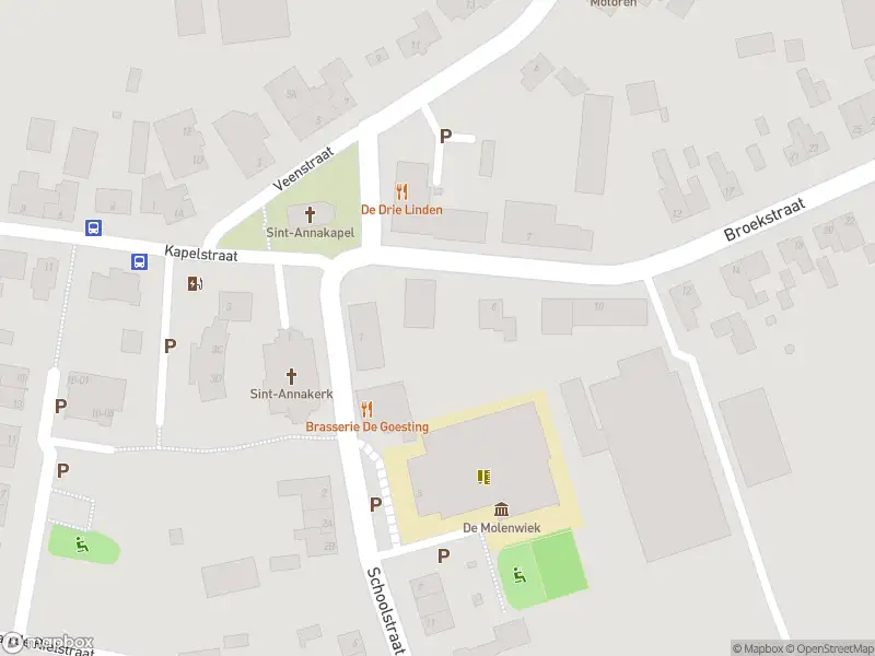 Brandweer en politie met grote spoed naar de Pastoor van de Rietstraat in Molenschot vanwege waarnemen gaslucht