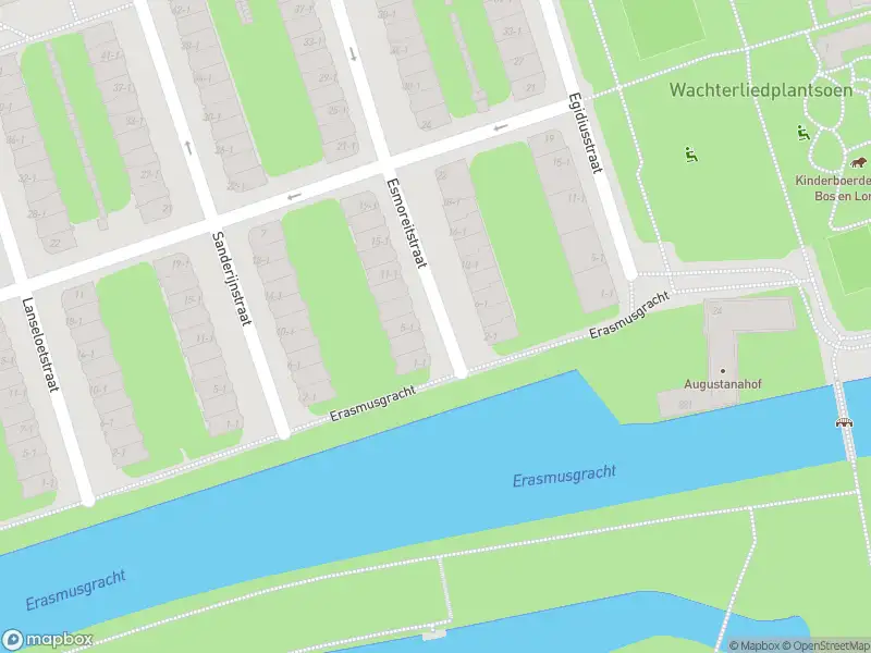 Ambulance met gepaste spoed naar de Lanseloetstraat in Amsterdam