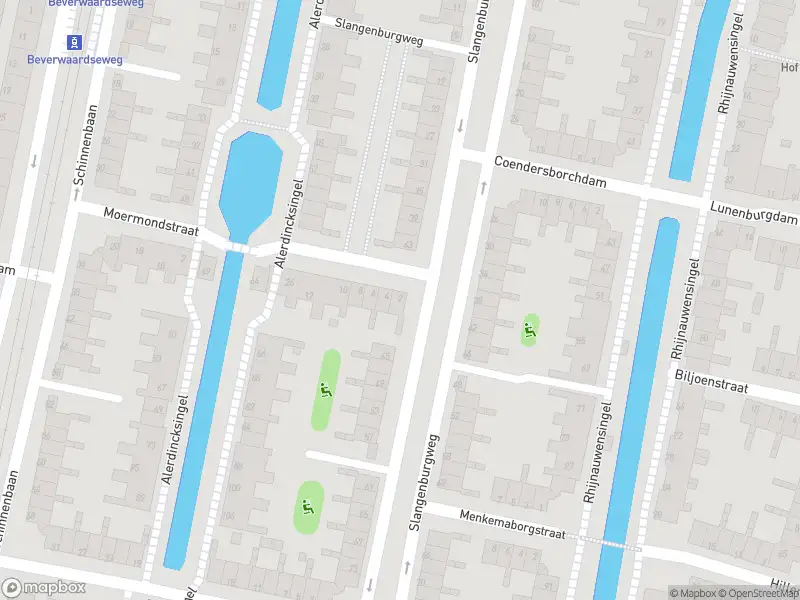 Ambulance met gepaste spoed naar de Blitterswijkstraat in Rotterdam