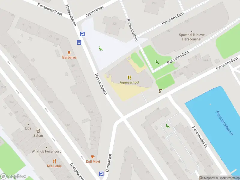Politie naar de Feijenoordkade in Rotterdam