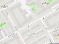 Brandweer met grote spoed naar de Kuilsenhofweg in Amsterdam