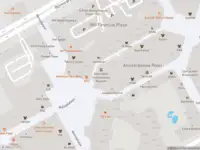 Ambulance met grote spoed naar de Flierbosdreef in Amsterdam