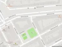 Ambulance met grote spoed naar de Taandersstraat in Rotterdam