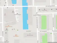 Ambulance met grote spoed naar de Lambertus Zijlplein in Amsterdam
