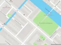 Ambulance met gepaste spoed naar de Lumièrestraat in Amsterdam