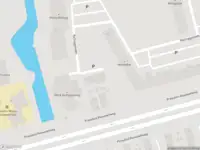 Ambulance met grote spoed naar de Kelloggplaats in Rotterdam