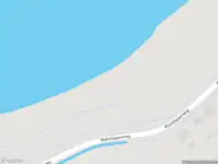 Ambulance met grote spoed naar de Wollefoppenweg in Zevenhuizen