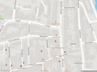 Ambulance met gepaste spoed naar de Waagstraat in Enkhuizen