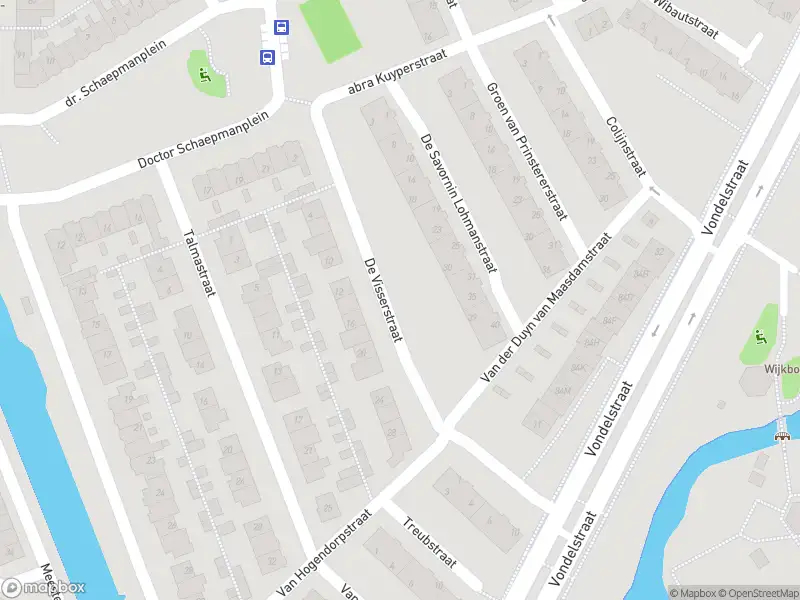 Ambulance met gepaste spoed naar de Korte Landstraat in Alkmaar