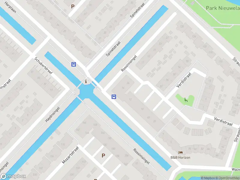 Ambulance met gepaste spoed naar de Verdistraat in Barendrecht
