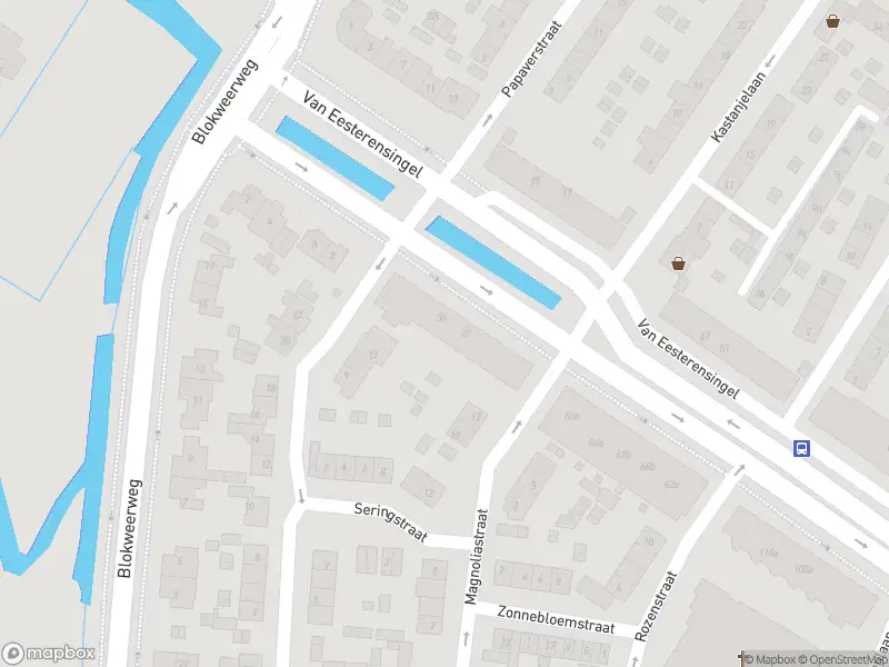 Ambulance met grote spoed naar de Van Eesterensingel in Alblasserdam