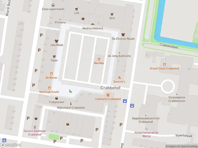 Ambulance met gepaste spoed naar de Van Oldenbarneveltplein in Dordrecht