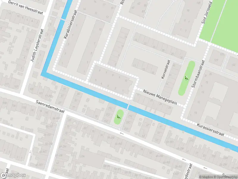 Ambulance met gepaste spoed naar de Nieuwe Manegeplein in Haarlem