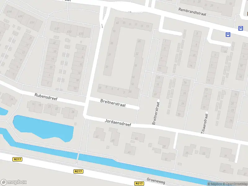Ambulance met gepaste spoed naar de Breitnerstraat in Oud-Beijerland