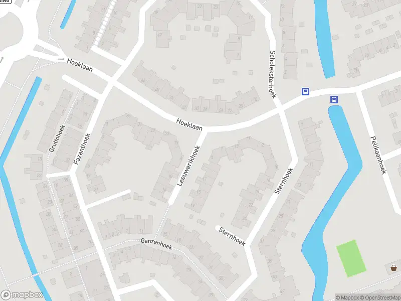 Ambulance met grote spoed naar de Leeuwerikhoek in Spijkenisse