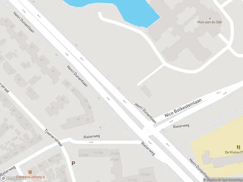 Brandweer met gepaste spoed naar de Diepenveenseweg in Deventer vanwege een liftopsluiting